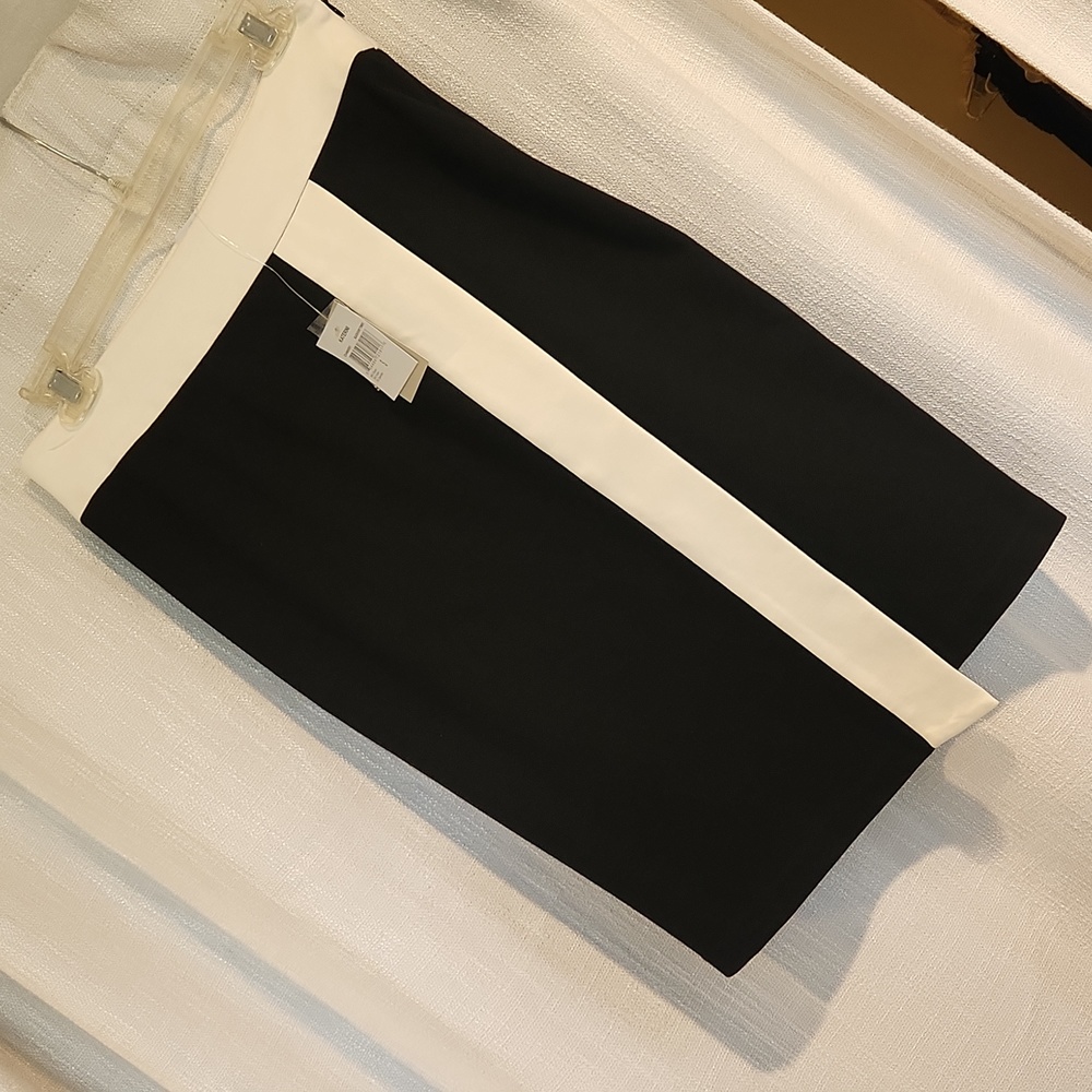 Carmen Marc Valvo, Skirt, Black and creme